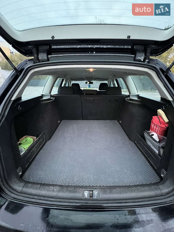 Універсал Volkswagen Passat 2010 в Вінниці
