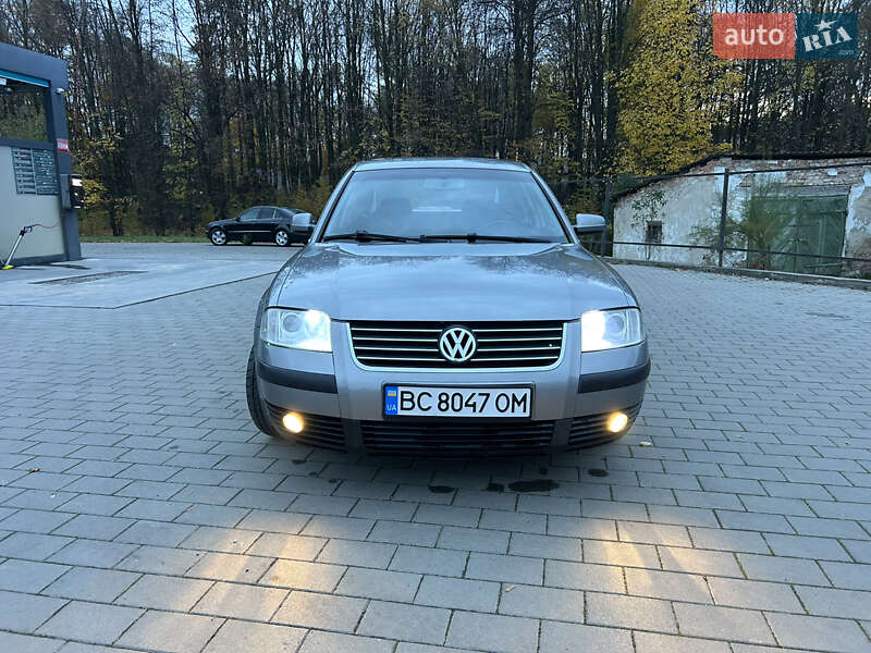 Седан Volkswagen Passat 2002 в Долині