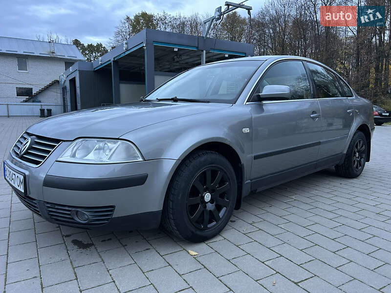 Седан Volkswagen Passat 2002 в Долині