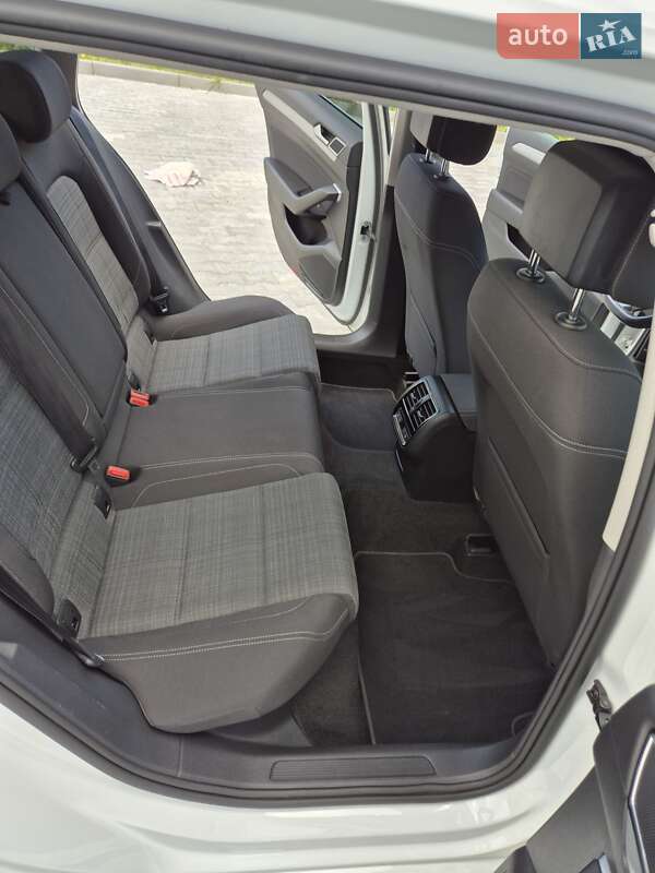 Универсал Volkswagen Passat 2020 в Бережанах