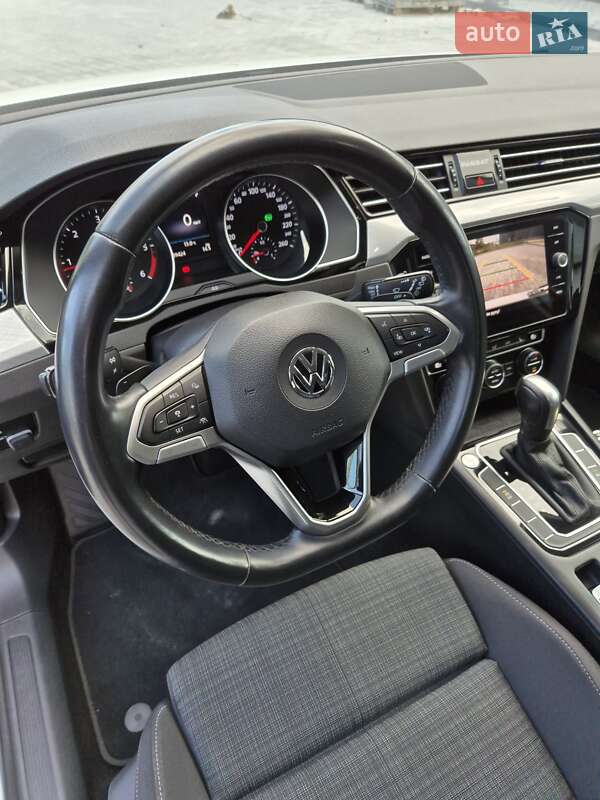 Универсал Volkswagen Passat 2020 в Бережанах