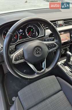Універсал Volkswagen Passat 2020 в  фото 36 Універсал Volkswagen Passat 2020 в