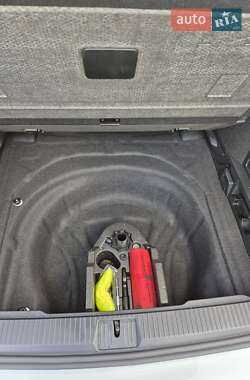 Універсал Volkswagen Passat 2020 в  фото 46 Універсал Volkswagen Passat 2020 в