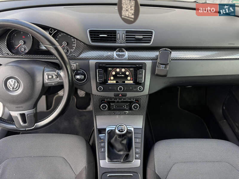 Универсал Volkswagen Passat 2011 в Луцке фото 26 Универсал Volkswagen Passat 2011 в Луцке