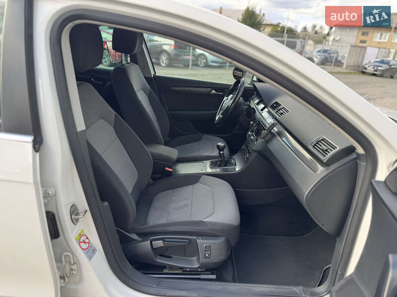 Универсал Volkswagen Passat 2011 в Луцке фото 28 Универсал Volkswagen Passat 2011 в Луцке