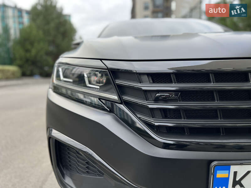 Седан Volkswagen Passat 2020 в Киеве