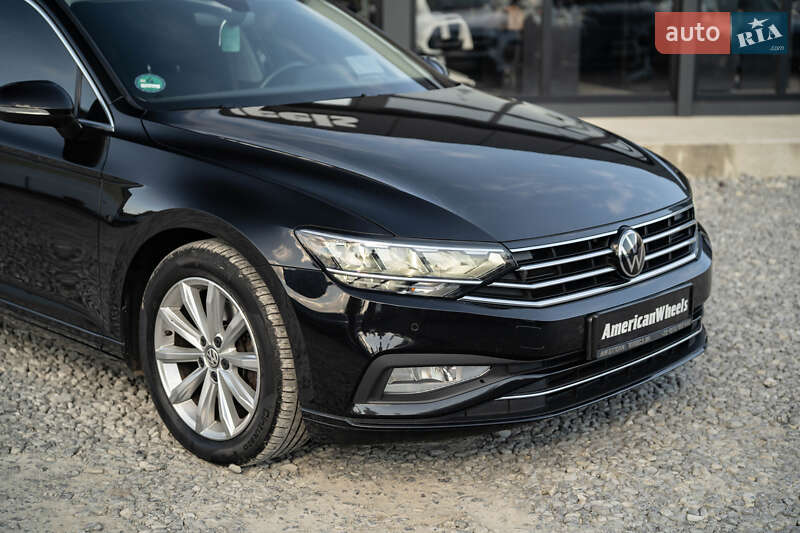 Універсал Volkswagen Passat 2021 в Чернівцях
