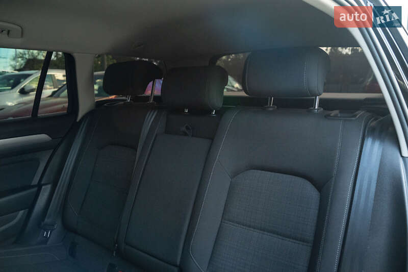 Універсал Volkswagen Passat 2021 в Чернівцях