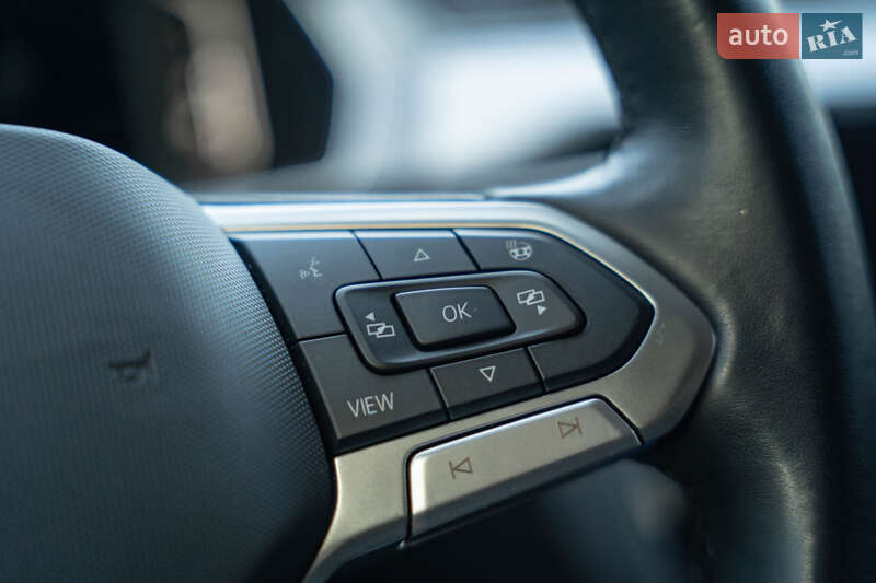 Універсал Volkswagen Passat 2021 в Чернівцях