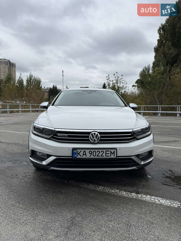 Универсал Volkswagen Passat 2017 в Киеве фото 2 Универсал Volkswagen Passat 2017 в Киеве