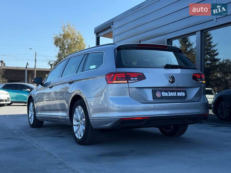 Универсал Volkswagen Passat 2021 в Ровно фото 12 Универсал Volkswagen Passat 2021 в Ровно