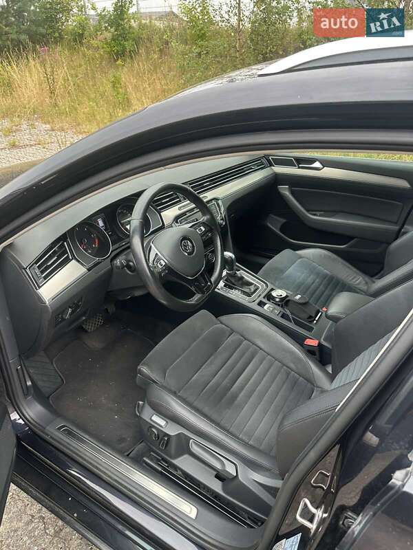Універсал Volkswagen Passat 2015 в Тернополі