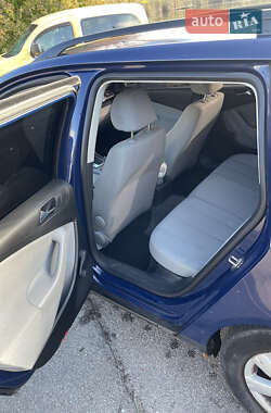 Универсал Volkswagen Passat 2006 в  фото 8 Универсал Volkswagen Passat 2006 в