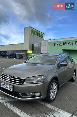 Volkswagen Passat 2011