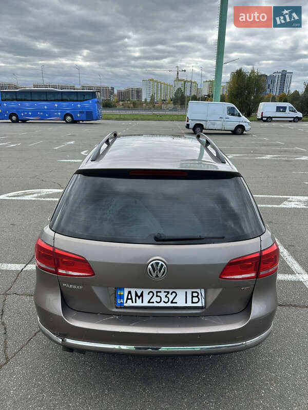 Универсал Volkswagen Passat 2011 в Киеве фото 4 Универсал Volkswagen Passat 2011 в Киеве