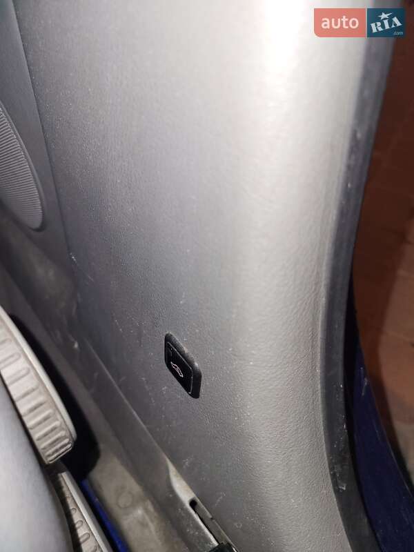 Седан Volkswagen Passat 2003 в Тернополе