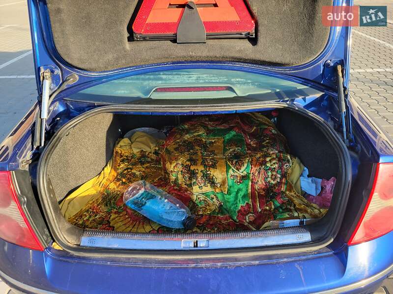 Седан Volkswagen Passat 2003 в Тернополе