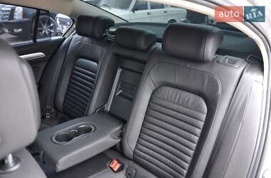 Седан Volkswagen Passat 2015 в 