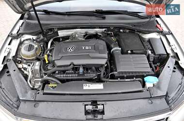 Седан Volkswagen Passat 2015 в 