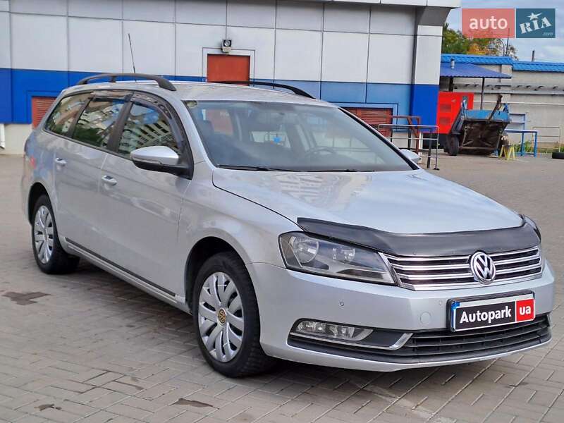Универсал Volkswagen Passat 2013 в Одессе