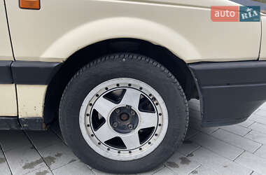 Седан Volkswagen Passat 1991 в Ужгороде