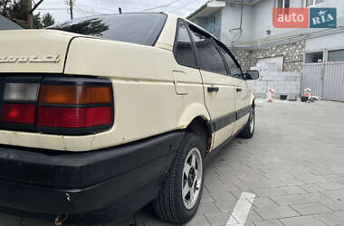 Седан Volkswagen Passat 1991 в Ужгороде