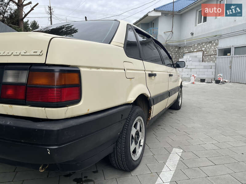 Седан Volkswagen Passat 1991 в Ужгороде фото 12 Седан Volkswagen Passat 1991 в Ужгороде