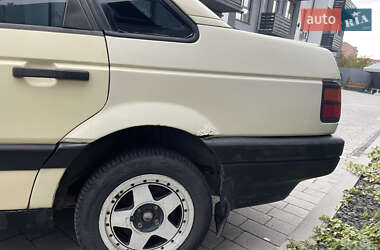Седан Volkswagen Passat 1991 в Ужгороде