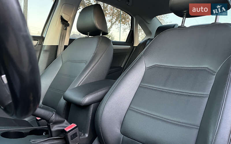 Універсал Volkswagen Passat 2012 в Коломиї