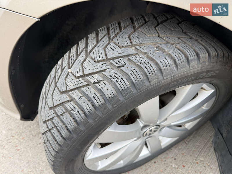 Седан Volkswagen Passat 2015 в Киеве фото 26 Седан Volkswagen Passat 2015 в Киеве