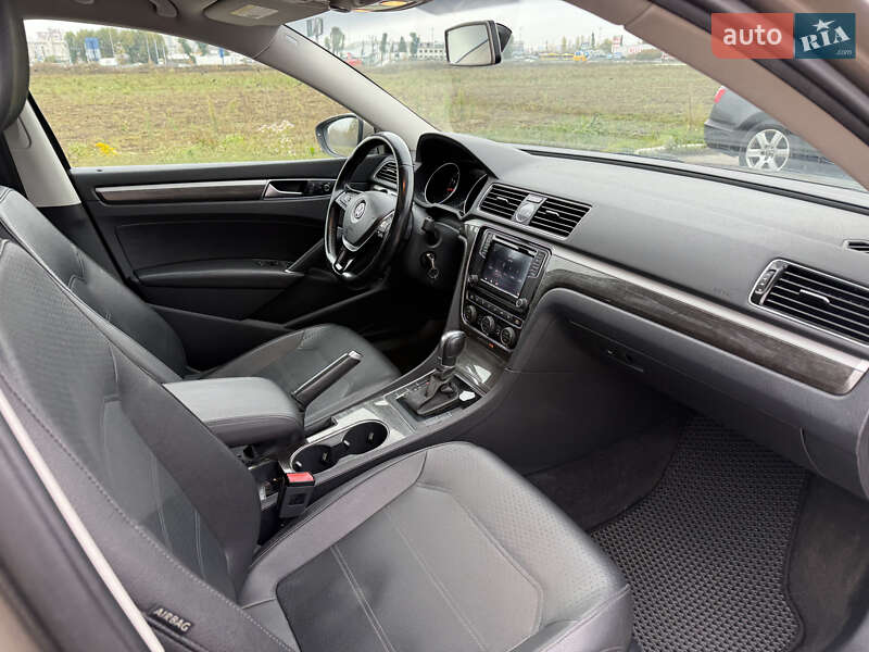 Седан Volkswagen Passat 2015 в Киеве фото 10 Седан Volkswagen Passat 2015 в Киеве