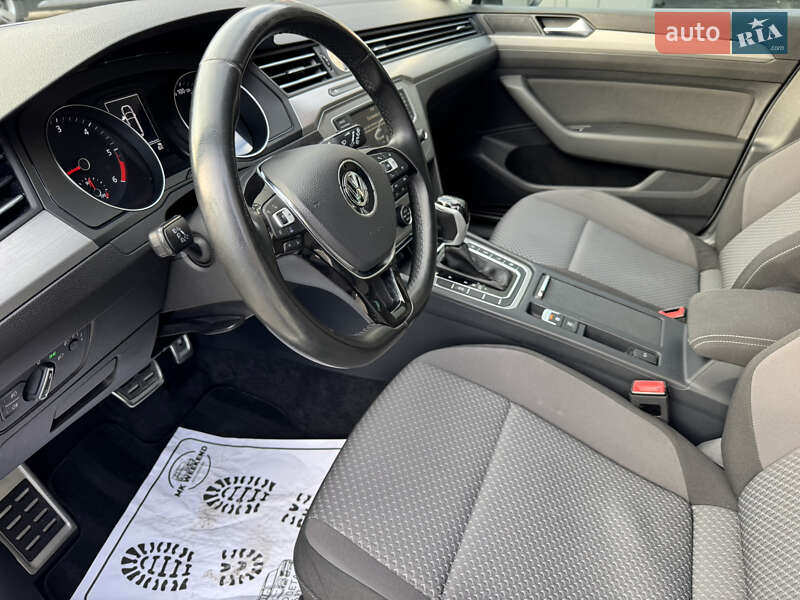 Універсал Volkswagen Passat 2015 в Мукачевому фото 30 Універсал Volkswagen Passat 2015 в Мукачевому