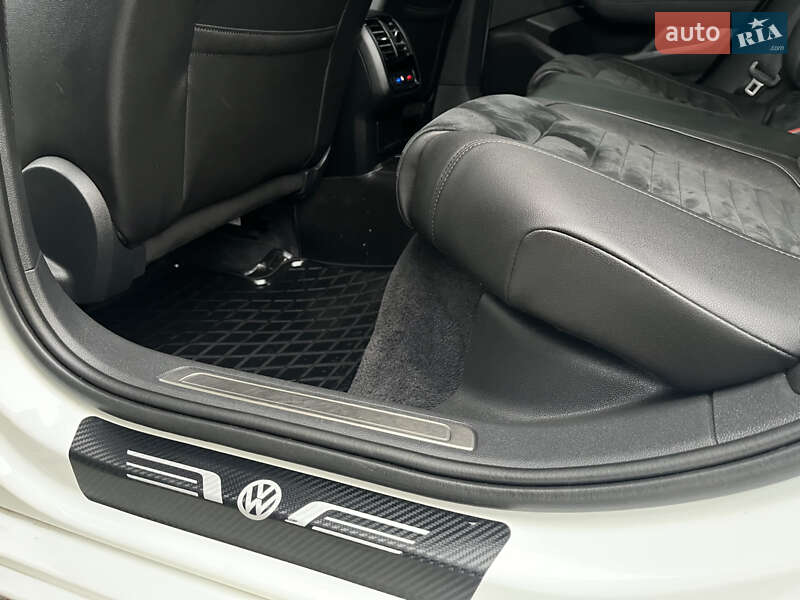 Універсал Volkswagen Passat 2018 в Львові фото 80 Універсал Volkswagen Passat 2018 в Львові