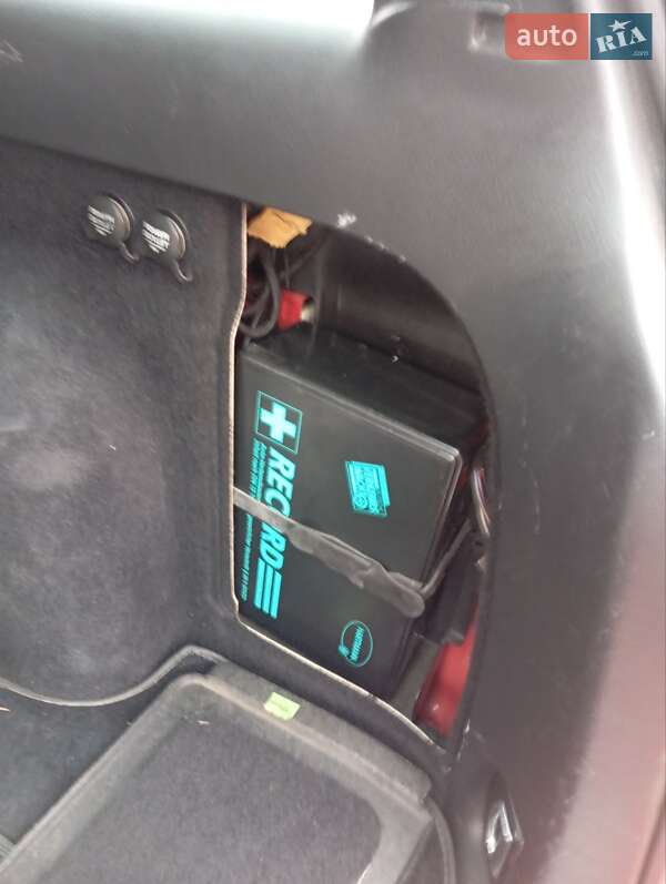 Универсал Volkswagen Passat 2000 в Львове