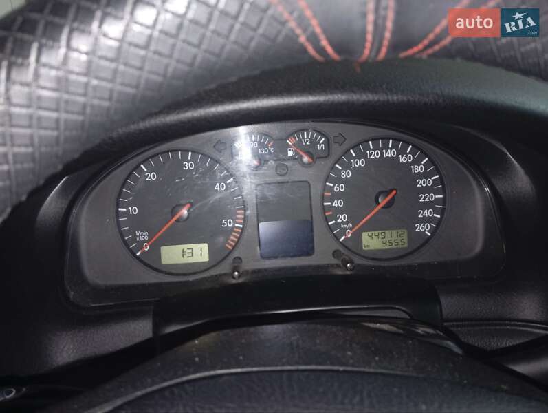 Универсал Volkswagen Passat 2000 в Львове