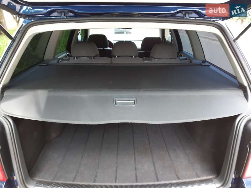 Универсал Volkswagen Passat 2003 в Ровно фото 10 Универсал Volkswagen Passat 2003 в Ровно
