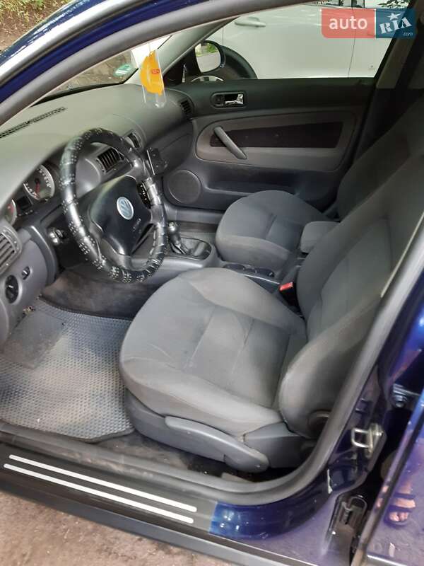Универсал Volkswagen Passat 2003 в Ровно фото 32 Универсал Volkswagen Passat 2003 в Ровно