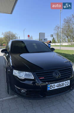 Седан Volkswagen Passat 2006 в Гусятине