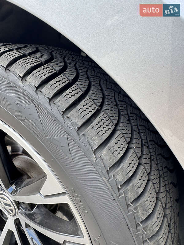 Седан Volkswagen Passat 2018 в Дніпрі