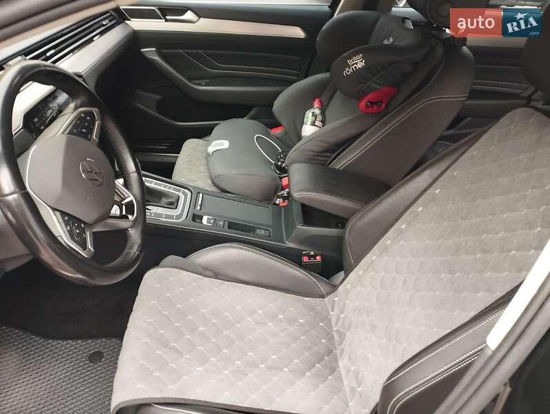 Седан Volkswagen Passat 2021 в Черкассах