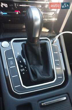 Седан Volkswagen Passat 2021 в 