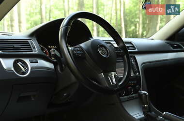 Седан Volkswagen Passat 2012 в 
