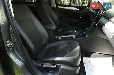 Седан Volkswagen Passat 2012 в 