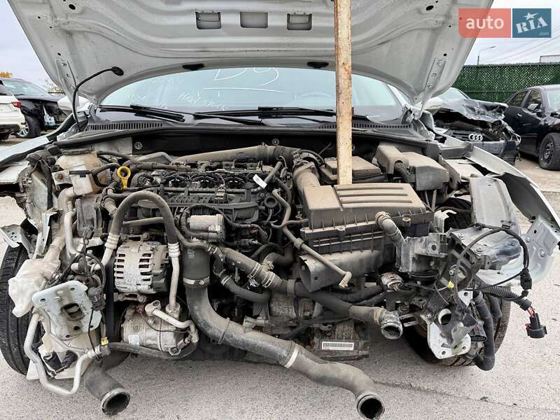 Седан Volkswagen Passat 2020 в Киеве