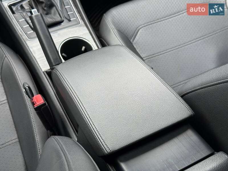 Седан Volkswagen Passat 2016 в Кривом Роге фото 48 Седан Volkswagen Passat 2016 в Кривом Роге