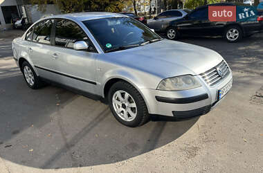 Седан Volkswagen Passat 2002 в  фото 3 Седан Volkswagen Passat 2002 в