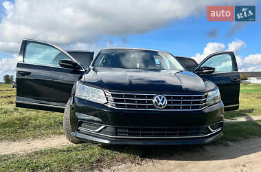 Седан Volkswagen Passat 2015 в Івано-Франківську