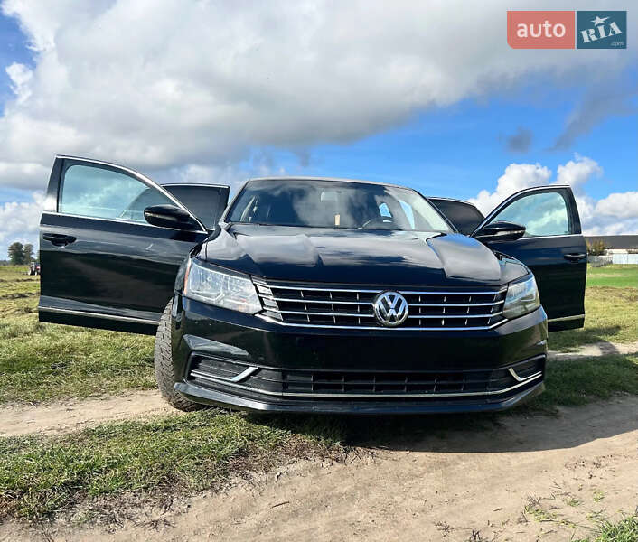 Седан Volkswagen Passat 2015 в Івано-Франківську фото Седан Volkswagen Passat 2015 в Івано-Франківську