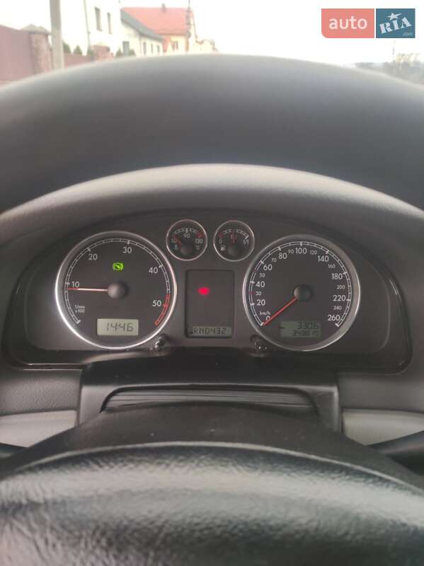 Універсал Volkswagen Passat 2003 в Львові