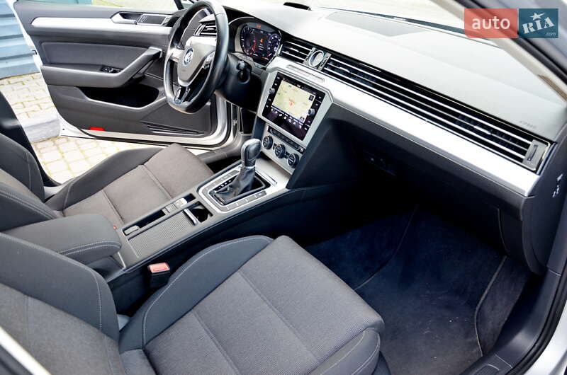 Универсал Volkswagen Passat 2018 в Ивано-Франковске фото 50 Универсал Volkswagen Passat 2018 в Ивано-Франковске